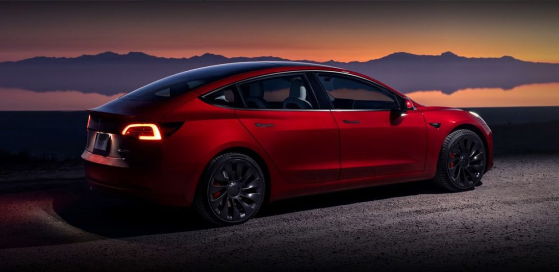 Hvad er Teslas Drag Strip-tilstand, og hvordan virker det?